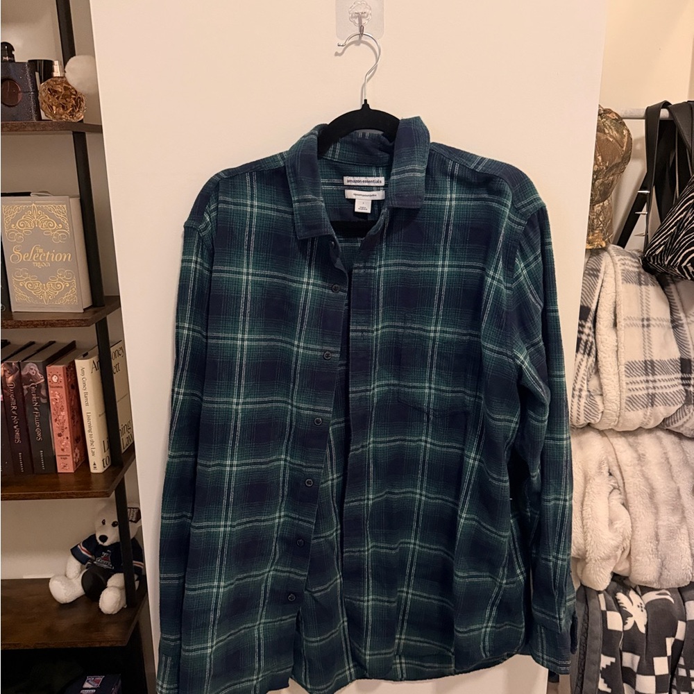 Men's Green Plaid Flannel Shirt - Classic Long Sleeve
